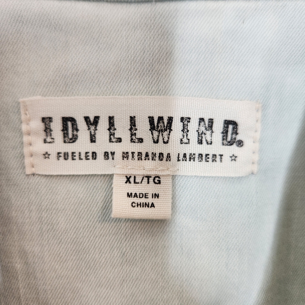 IDYLLWIND By Miranda Lambert Light Denim Chambray Sleeveless Shirt Pearl Snap - Picture 3 of 8